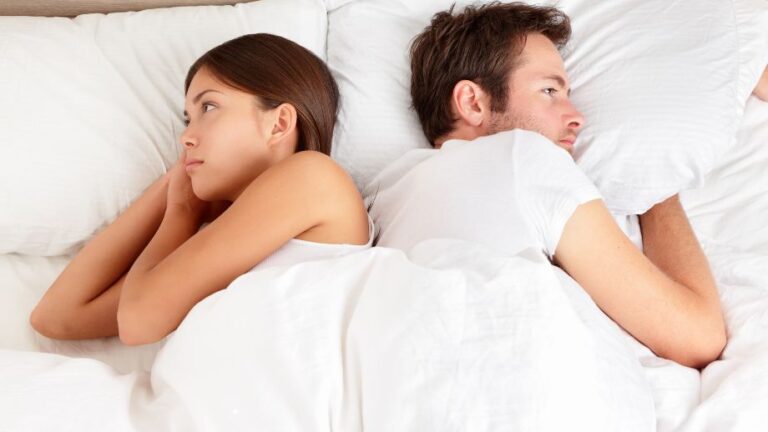 Unfortunate Bedtime Habits That Won’t Ignite Romance